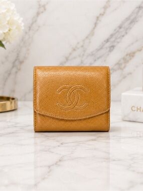 CHANEL Cambon Ligne Camel Caviar Leather Snap Bifold Wallet Vintage